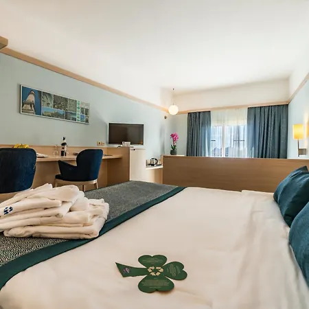 La Blanche & Semesteranläggning (resort) Turgutreis