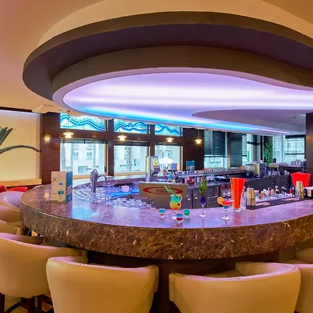 La Blanche & Complex 5*